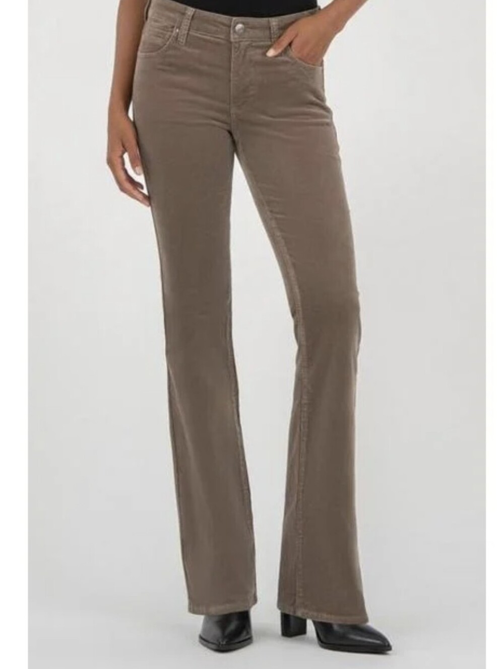 Kut From The Kloth Brown Natalie Mid Rise Bootcut Corduroy Pants. Size 8.